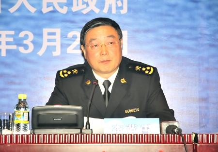 李蓝雪:海南海关设专门柜台为旅客办理退税事