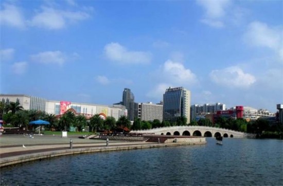中国最富20大城市排行榜出炉 中小城市经济繁